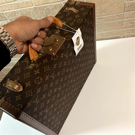 Products by Louis Vuitton: Alzer 55